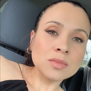 Meet your Posher, Suzi